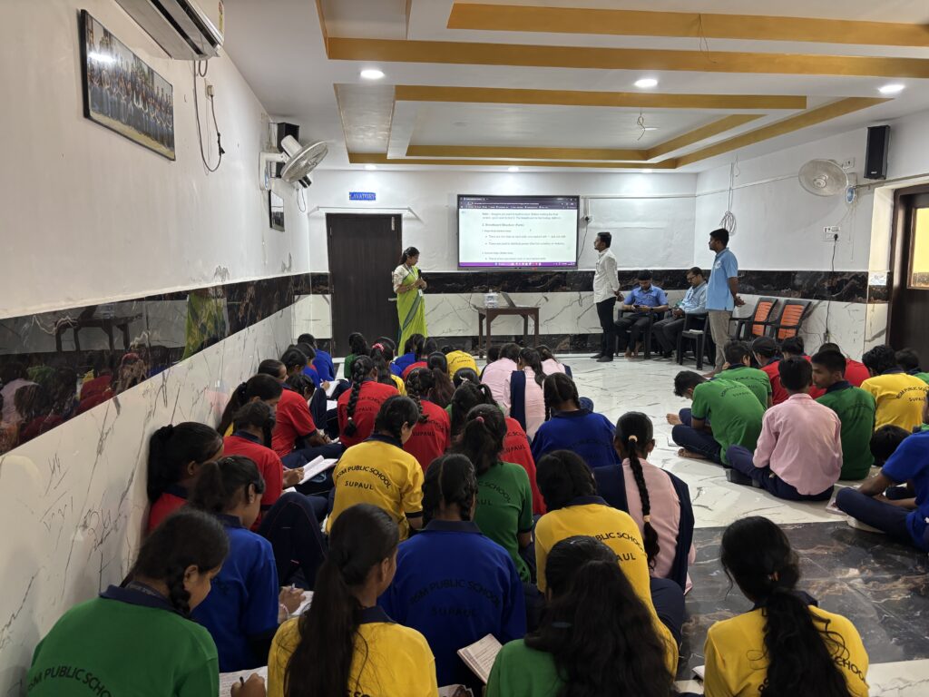 Robotics session with Class 9–10 at R.S.M. Public School, Supaul
